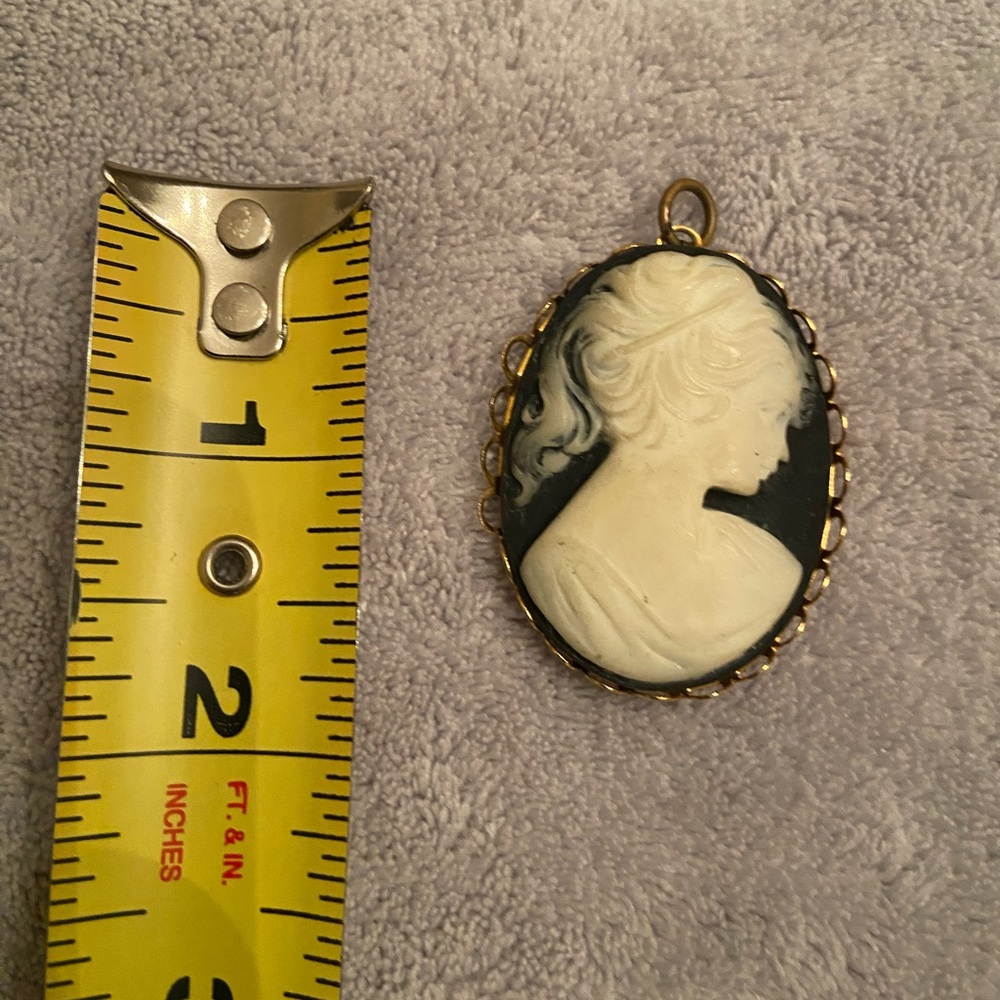 Elegant Black and White Cameo Pendant
